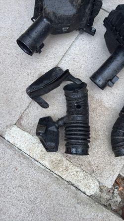 Infiniti g35 HR stock intakes