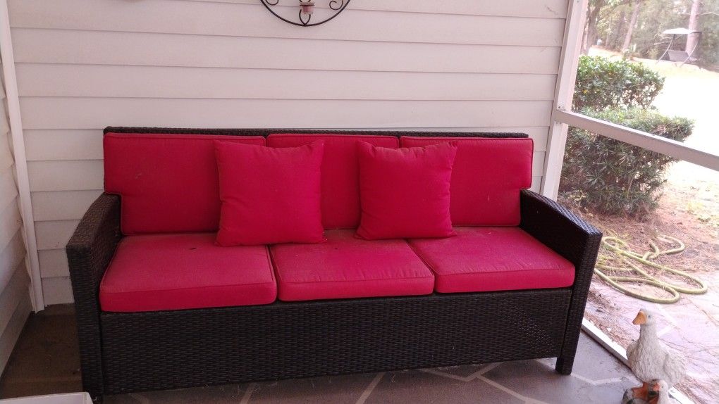 PATIO SET  - ESTATE SALE TODAY!!! MORE ITEMS