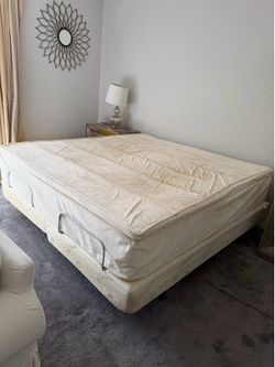 FREE tempur pedic bed