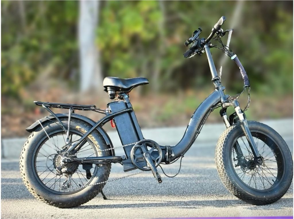 Vtuvia E-bike- Top Speed 35mph! 30-35 Miles of range
