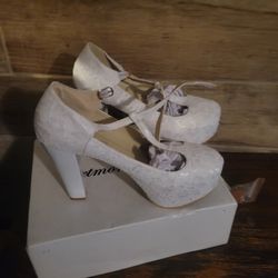 White Lace High Heel Shoes
