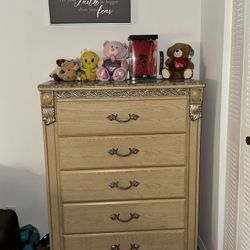 Dressers And Office Desk (4 Ítems)