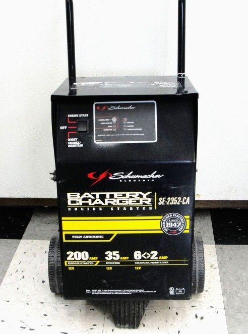 SCHUMACHER SE-2352-CA 12V BATTERY CHARGER & ENGINE STARTER 