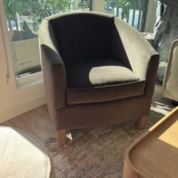 2 Barrel Chairs - Bassett