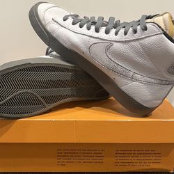 Nike Blazer Mid ‘77 EMB 