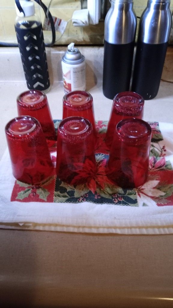 Short Red Glasses. ( 6 )