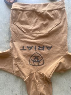  Ariat hoodie 