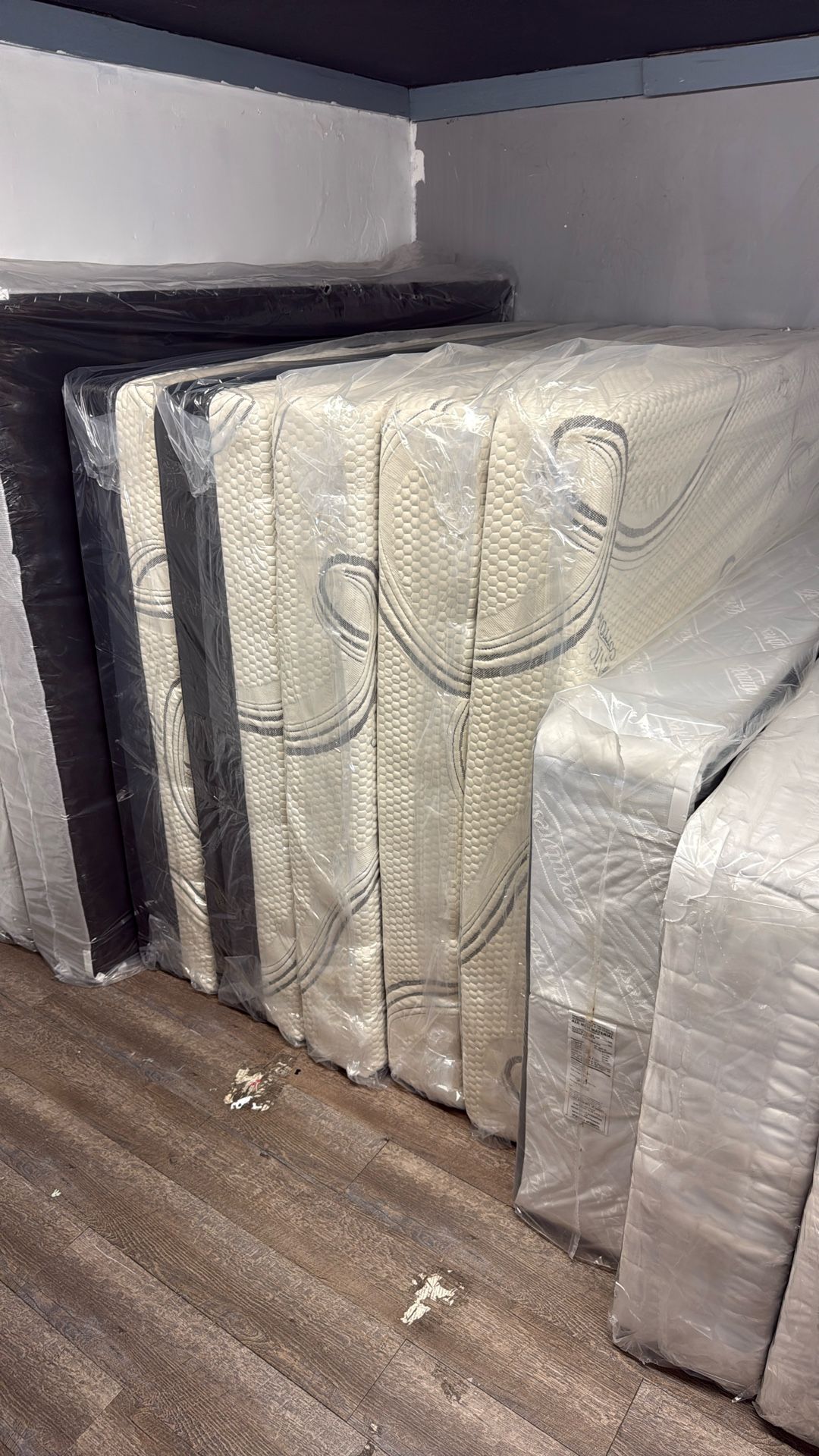 Memory foam Mattress 7”