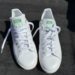 Adidas Stan Smiths $25