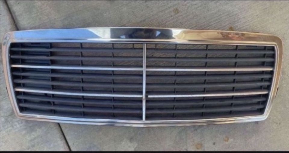 98-00 Mercedes Benz grill W202 C230 C280