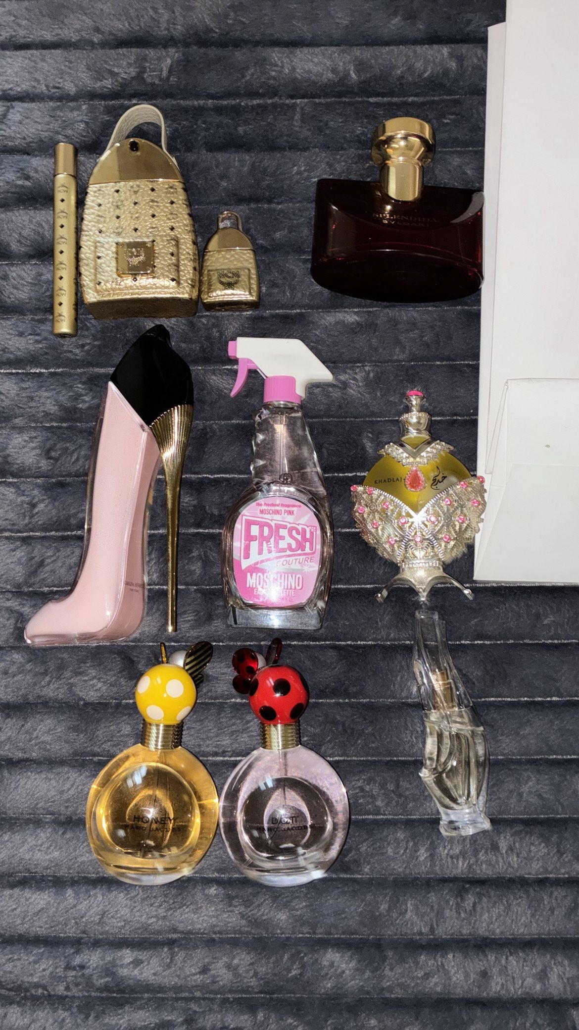 Men’s Colognes & Women’s Perfumes 