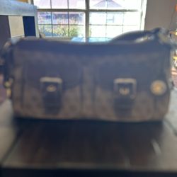 Dooney And Bourke Purse