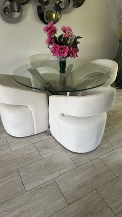 White Beautiful dining set!