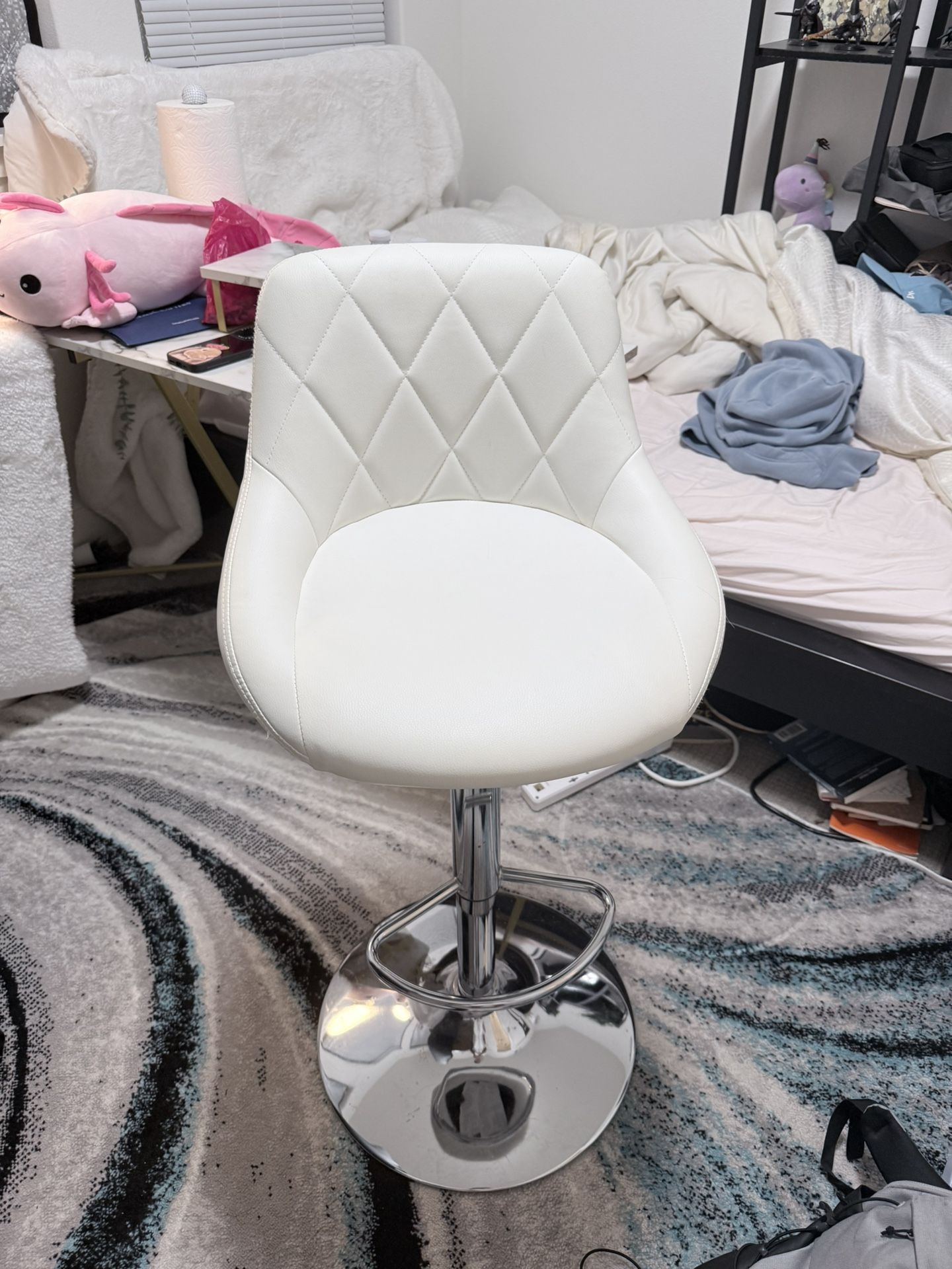 Swivel Counter Stool 30$