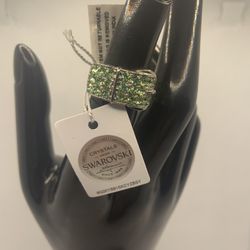 SWAROVSKI GREEN CRYSTAL BUCKLE RING 