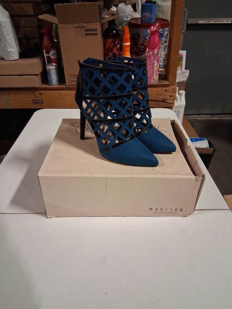 Madison Shoedazzle High Heels Blue