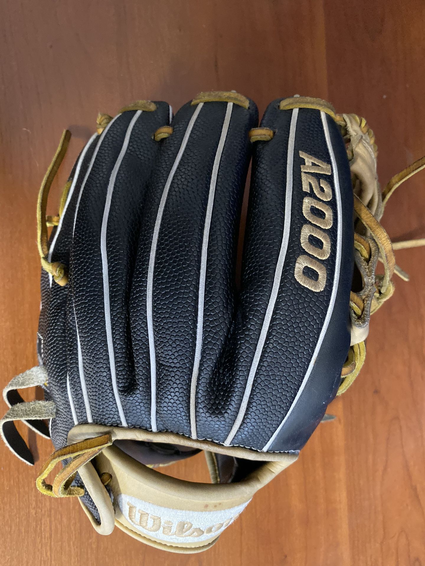 Wilson A2000 DP15 Baseball Glove 1 season old