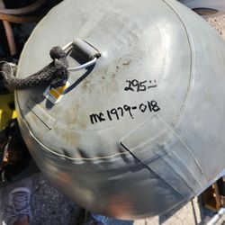 MC1979-018 Aere Inflatable 36" Round Fender