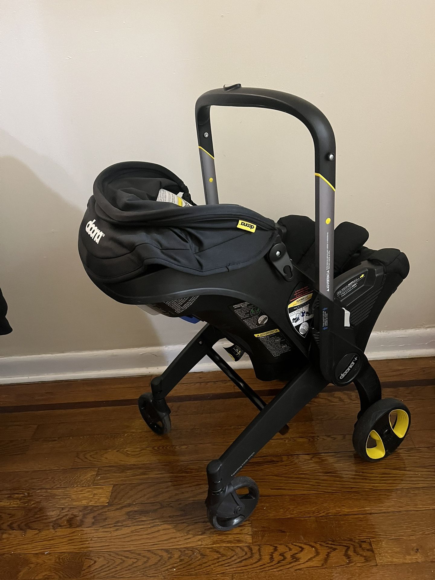 Doona car Seat And Stroller With Base