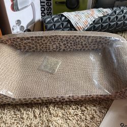 Cat Scratch Bed With Dry Cat Grass