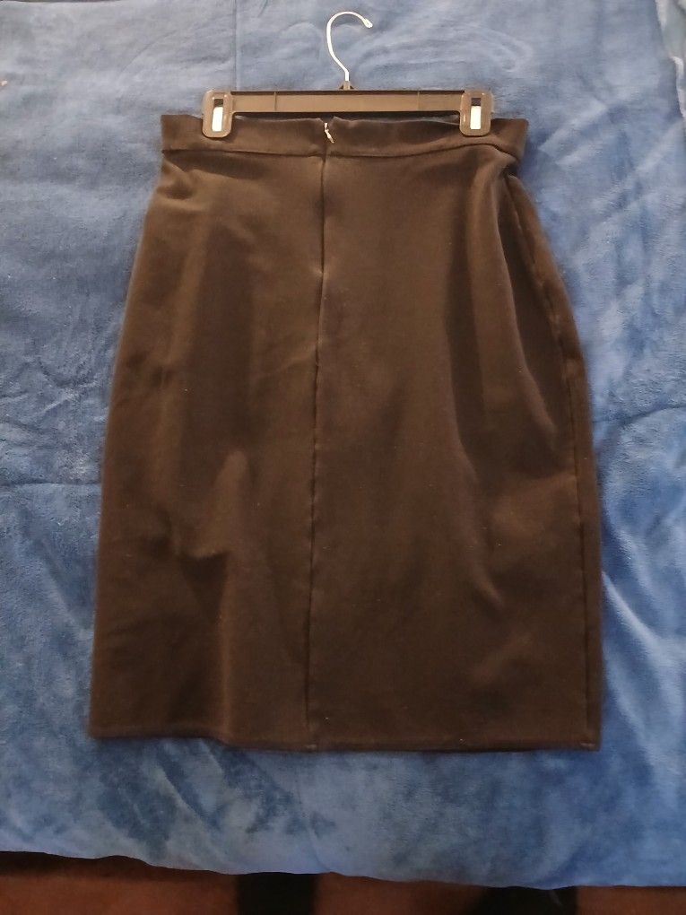 Women's Black Pensil Skirt Size XL *FREE *