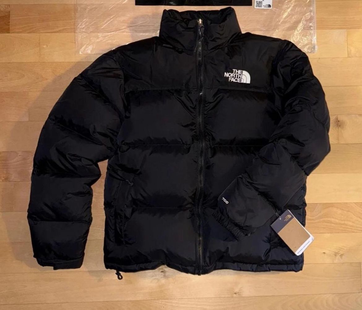 North Face Puffer 700 *NEW WITH TAGS AND BAG*
