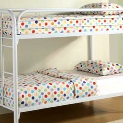 Twin over Twin metal Bunk bed