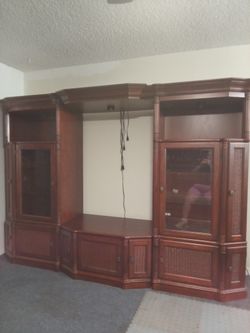 Wall Entertainment Center