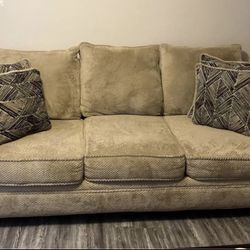 Plush couch and love set