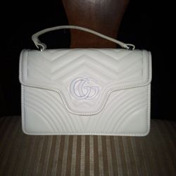 Gucci Purses Very Nice 