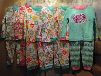 Girl's pijamas