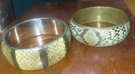 2 Vintage Bangle Bracelets