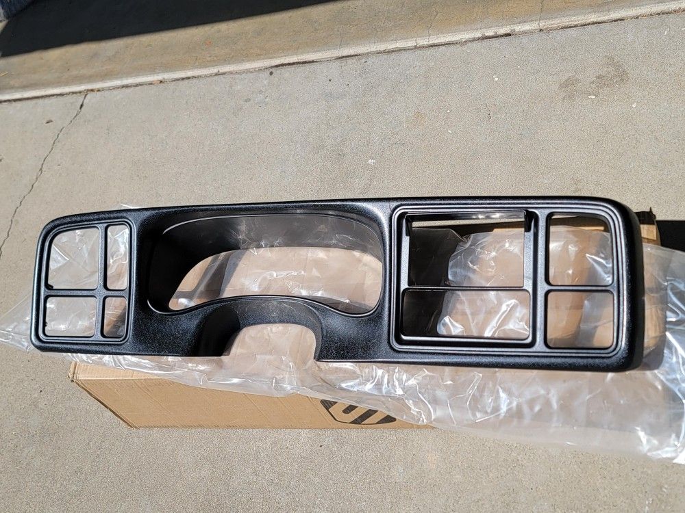 SCOSCHE 1(contact info removed) Chevy GMC Double Din Kit . Silverado Sierra Tahoe Suburban Yukon 