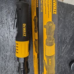 Brand new 3/8 dewalt air ratchet
