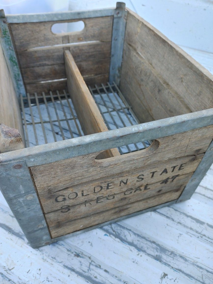 1947 vintage Wood Crate GOLDEN SATE