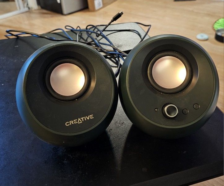 Pebble Speakers For Pc