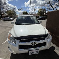 Toyota RAV4 Limited 