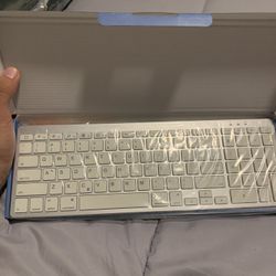Wireless Keyboard For iPad/iPhone