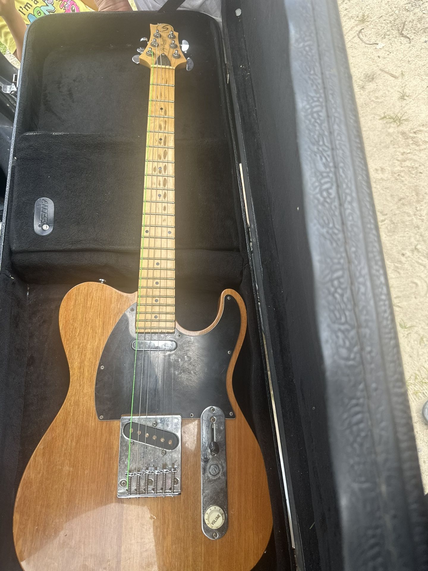 Electric Guitars