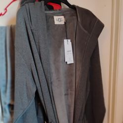 Ugg Robe Nwt 