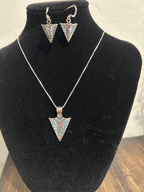 New, Firm, 3 Piece set of Sterling Silver Arrowhead Pendant and Earrings inlaid with Turquoise. Pendant on an 18-in SS chain