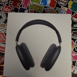 Apple AirPod Max’s 