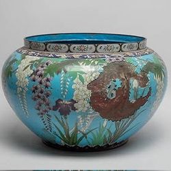 Large Japanese Meiji Cloisonne Pot