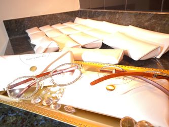 Business bundle reseller pack of 20 pieces perfect for vendor, event or pop-up ! Millionaire Celebrity Glasses “Look Like Money” One (1) Unisex wooden