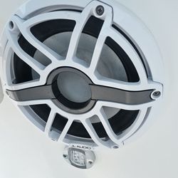 Jl Audio Speaker  And Subwooffer 