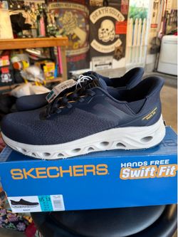 Sketchers men’s navy size 12