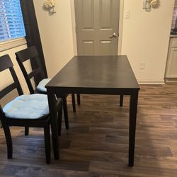 KITCHEN TABLE WITH 2 CHAIRS 