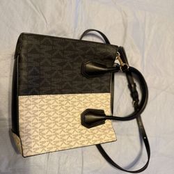MK Purse