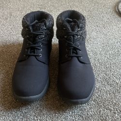 Size 7 Women’s Boots