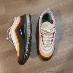 Move-Out Sneaker Bundle — Nike Air Max 97 “Ratatouille” + 2x New Balance 550 (Size 10.5)